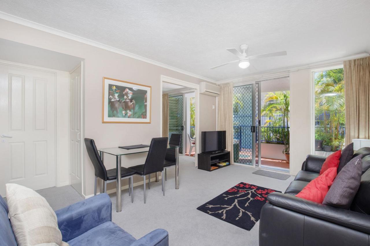 Surfers Beach Resort One Gold Coast Dış mekan fotoğraf